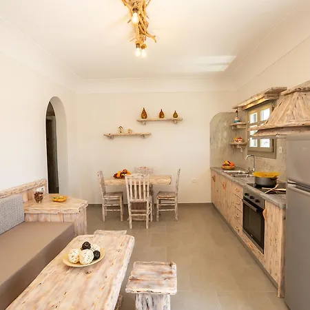 Elixirium * Perissa (Santorini)