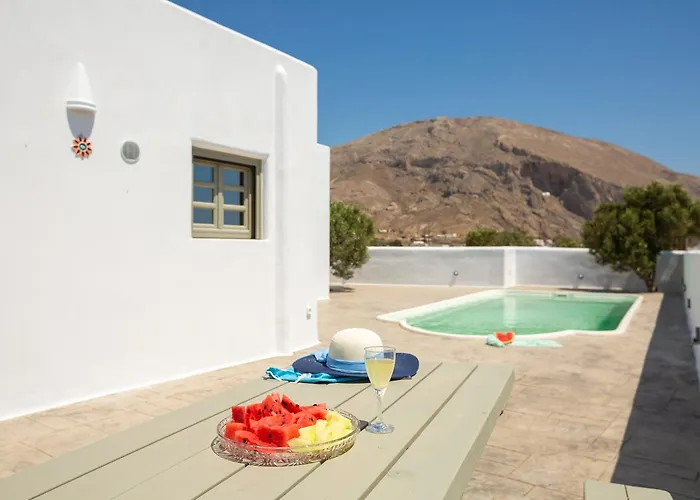 Elixirium Villa Períssa