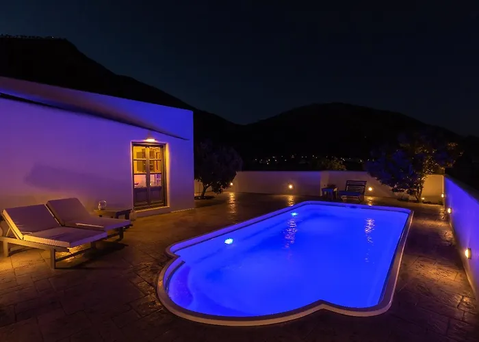 Villa Elixirium Períssa