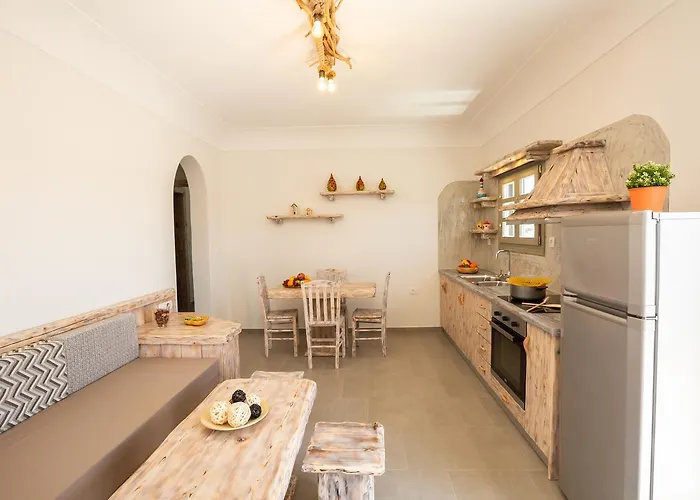 Elixirium * Perissa (Santorini)